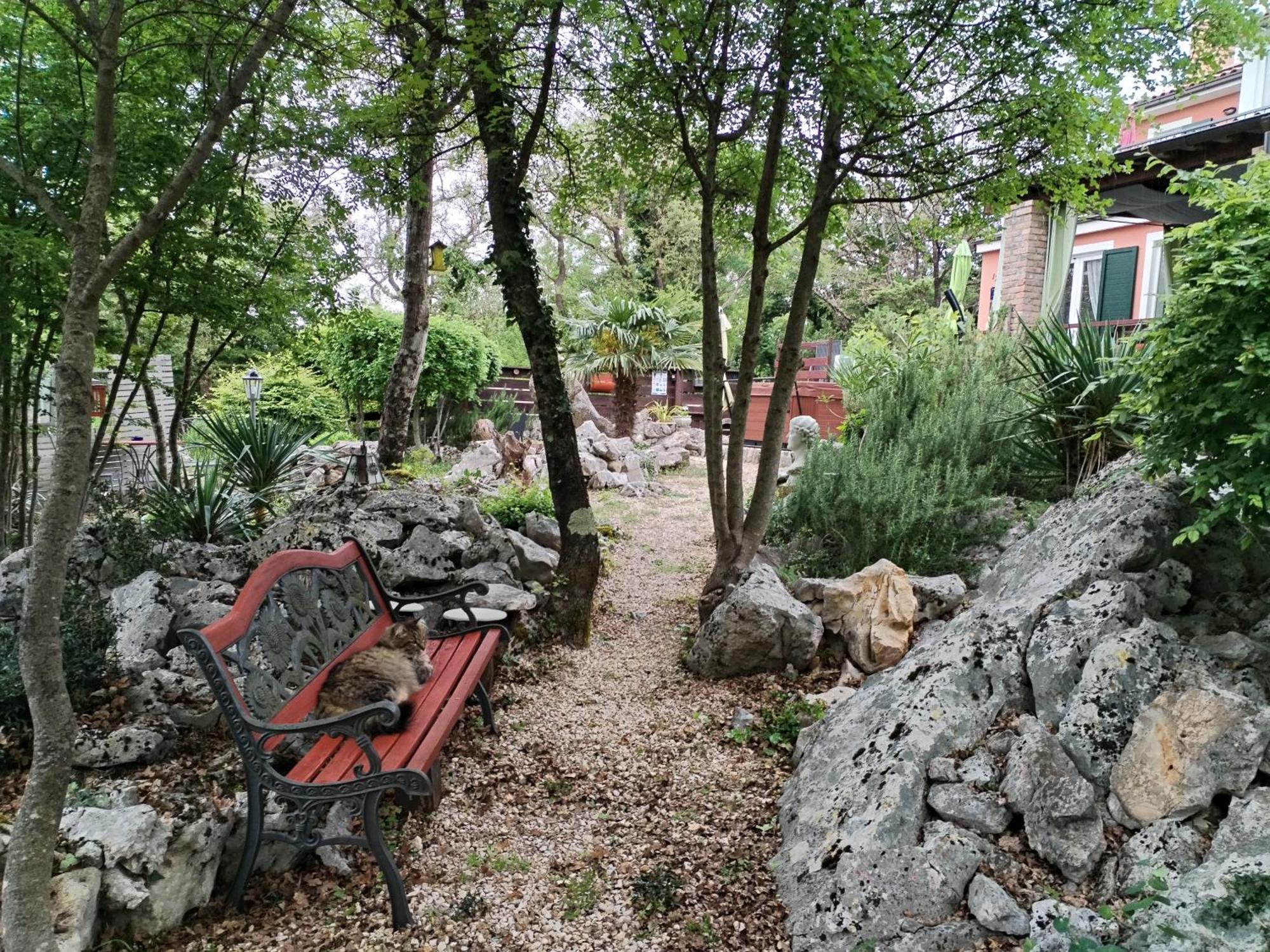 The Forest House Krk 1 Kras Екстер'єр фото