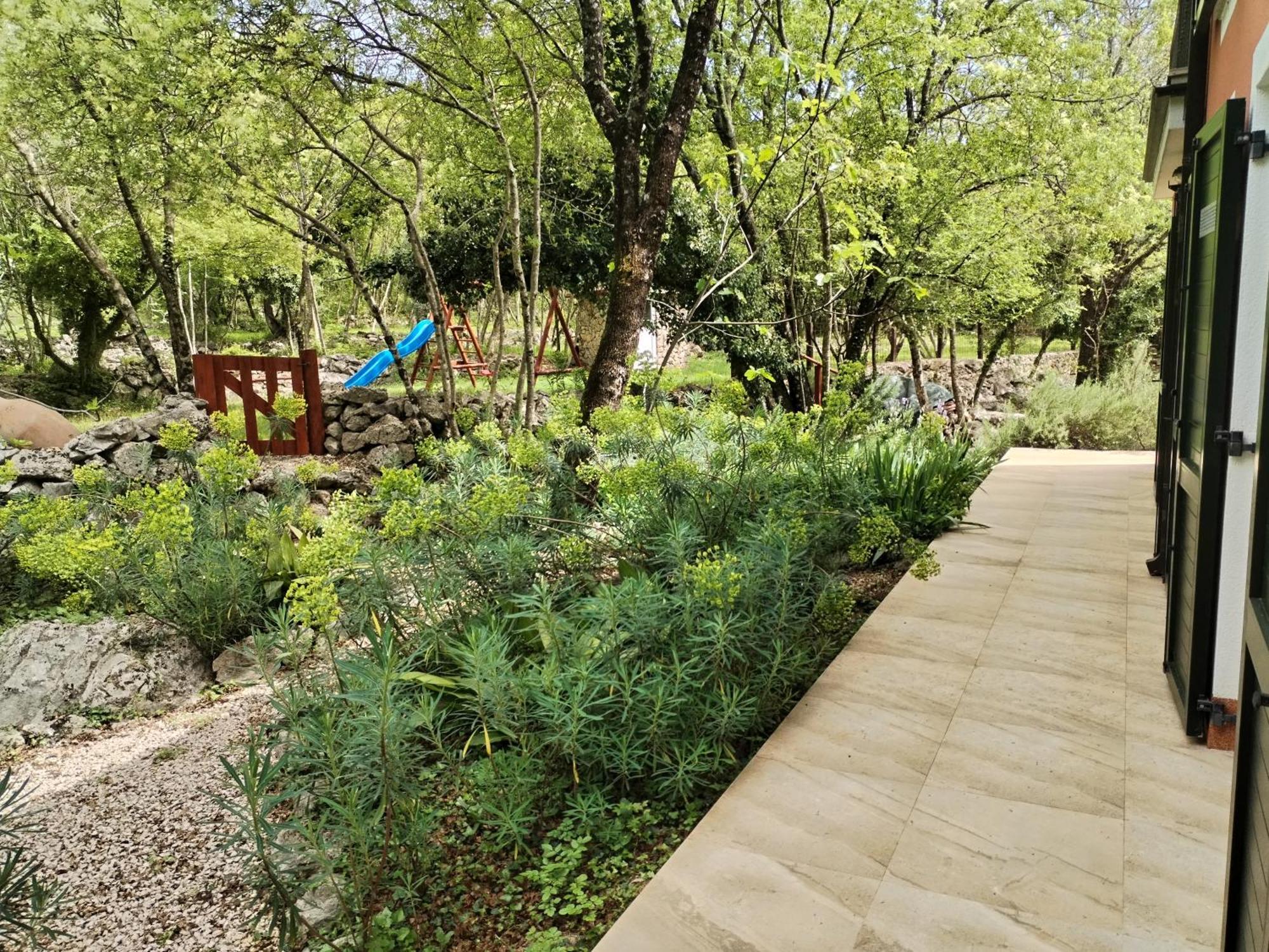 The Forest House Krk 1 Kras Екстер'єр фото